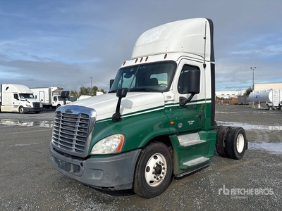 2016 Freightliner Cascadia 125 4x2 S/A Day Cab Truck Tractor
