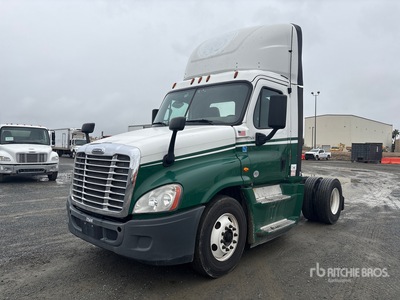 2016 Freightliner Cascadia 125 4x2 Cabeza Tractora Cabina Corta