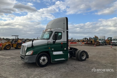 2016 Freightliner Cascadia 125 4x2 S/A Day Cab Truck Tractor