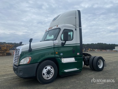 2015 Freightliner Cascadia 125 4x2 2-Achs Sattelzugmaschine