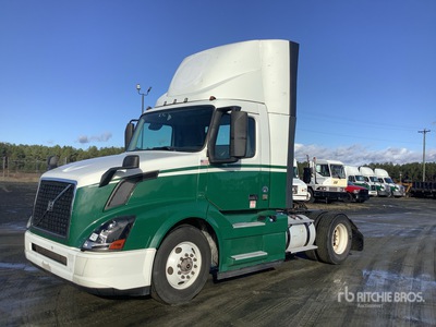 2017 Volvo VNL300 4x2 S/A Day Cab Truck Tractor