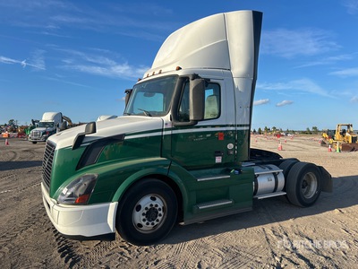 2017 Volvo VNL300 4x2 S/A Day Cab Truck Tractor