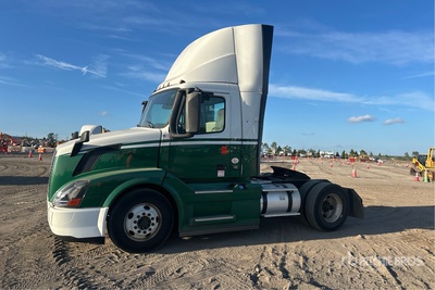2017 Volvo VNL300 4x2 Tracteur Routier