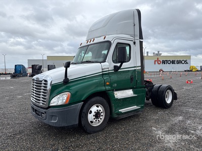 2017 Freightliner Cascadia 125 4x2 S/A Day Cab Truck Tractor