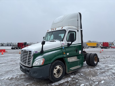 2017 Freightliner Cascadia 125 4x2 S/A Day Cab Truck Tractor