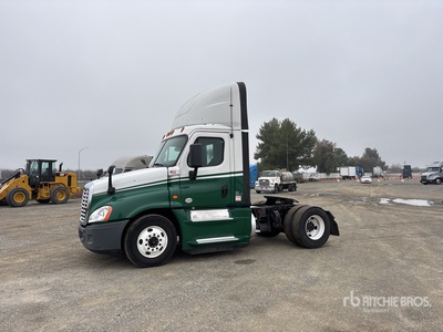 2017 Freightliner Cascadia 125 4x2 S/A Day Cab Truck Tractor