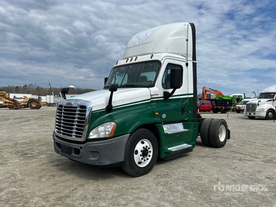 2017 Freightliner Cascadia 125 4x2 S/A Day Cab Truck Tractor