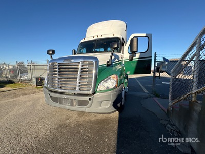 2016 Freightliner Cascadia 125 4x2 S/A Day Cab Truck Tractor