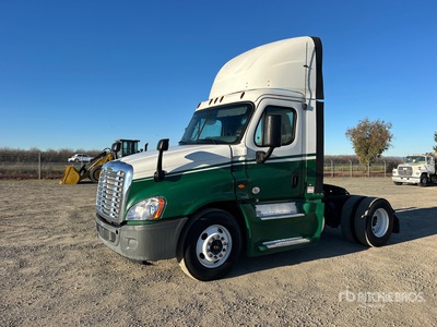2016 Freightliner Cascadia 125 4x2 S/A Day Cab Truck Tractor