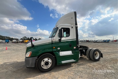 2016 Freightliner Cascadia 125 4x2 2-Achs Sattelzugmaschine