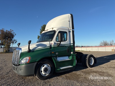 2016 Freightliner Cascadia 125 4x2 S/A Day Cab Truck Tractor