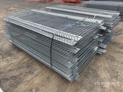 Quantity of Fortress Fencing 2400 mm x 1000 mm Galvanized Vallas