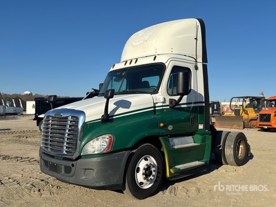 2015 Freightliner Cascadia 125 4x2 トラックトラクター（S/A）