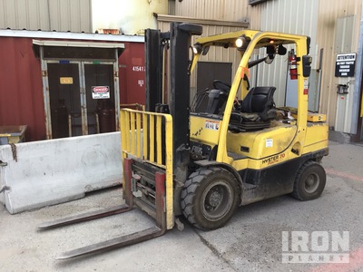 2010 Hyster H70F1 7000 lb Pneumatic Tire Forklift