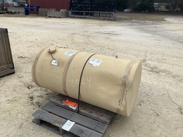 (3) Fuel Tanks