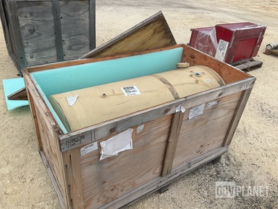 Oshkosh 1339300 Fuel Tank