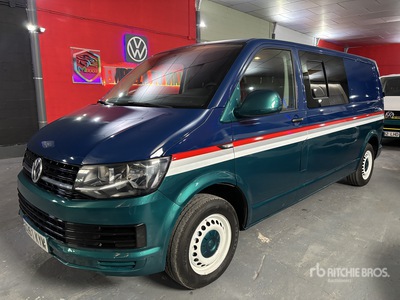 2019 Volkswagen Transporter Camper Cargo Van
