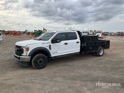 2022 Ford F-550 XL 4x2 Crew Cab Flatbed Truck
