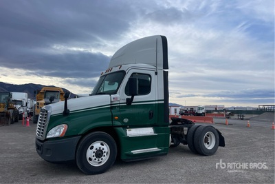 2016 Freightliner Cascadia 125 4x2 Tracteur Routier