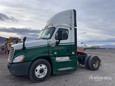 2016 Freightliner Cascadia 125 4x2 S/A Dagcabine Trekker