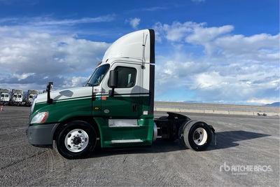 2016 Freightliner Cascadia 125 4x2 S/A Day Cab Truck Tractor