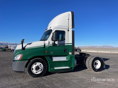 2016 Freightliner Cascadia 125 4x2 S/A Day Cab Truck Tractor