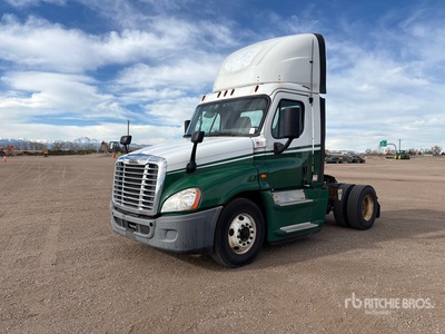 2017 Freightliner Cascadia 125 4x2 Day Cab Truck Tractor