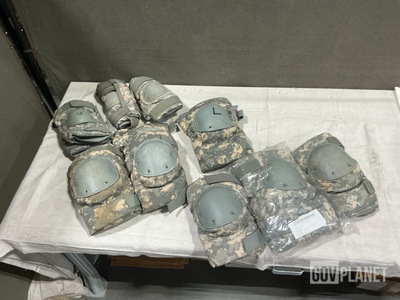 (69) Pairs of Knee Pads & (19) Pairs of Elbow Pads
