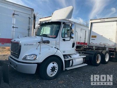 2015 Freightliner M2 112 6x4 3-Achs Sattelzugmaschine