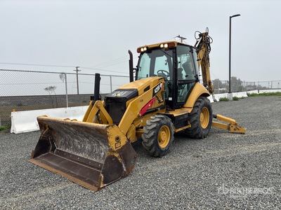 2012 Cat 420F Chargeuse-pelleteuse