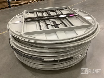 (9) Folding Round Tables