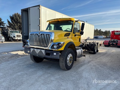 2012 Peterbilt 348 6x4 Cabine en chassis (Inoperable)