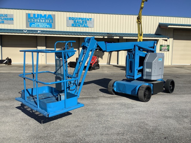 1999 Genie Z-34/22N 2WD Electric Articulating Boom Lift