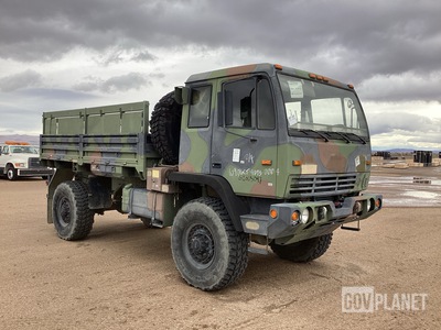 2003 Stewart & Stevenson M1078A1 LMTV 4x4 Cargo Truck