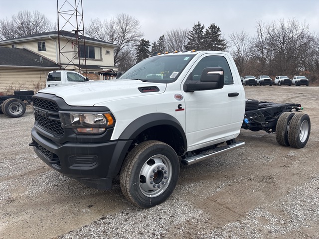 2024 Ram 5500 4x4 Cab and Chassis (Unused)