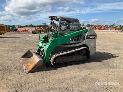 2022 Takeuchi TL12V2 Chargeuse sur rails compacte