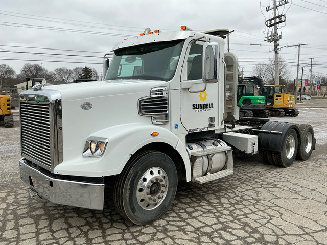 2019 Freightliner SD122 6x4 T/A Day Cab Truck Tractor
