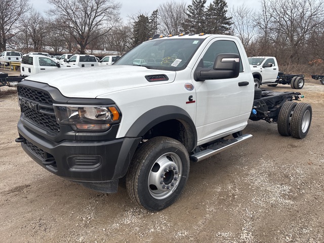 2024 Ram 5500 4x4 Cab and Chassis (Unused)