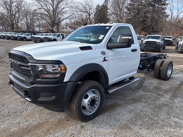 2024 Ram 5500 4x4 Cab and Chassis (Unused)