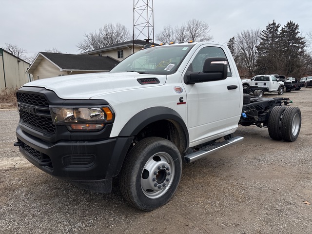 2024 Ram 5500 4x4 Cab and Chassis (Unused)