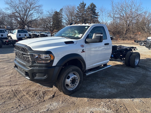 2024 Ram 5500 4x4 Cab and Chassis (Unused)