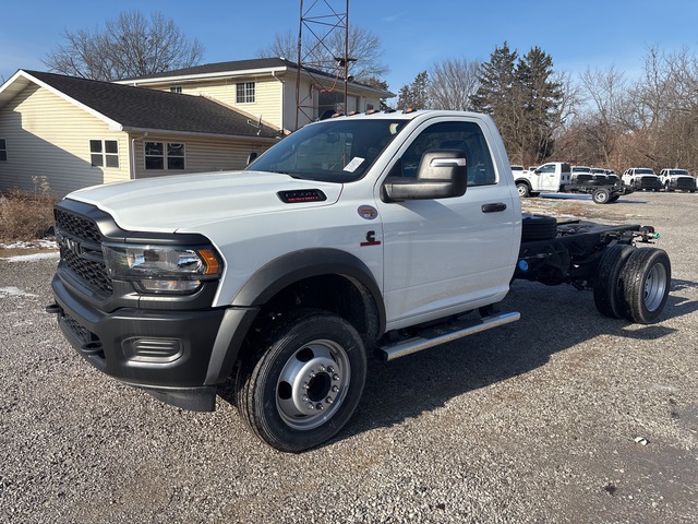 2024 Ram 5500 4x4 Cab and Chassis (Unused)