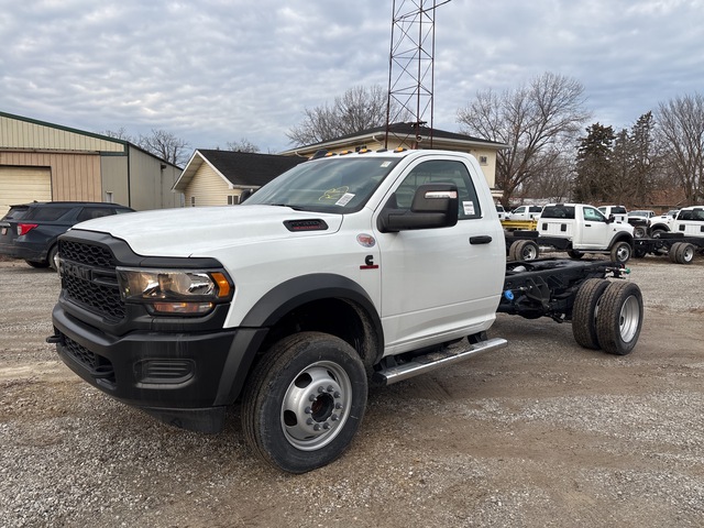 2024 Ram 5500 4x4 Cab and Chassis (Unused)
