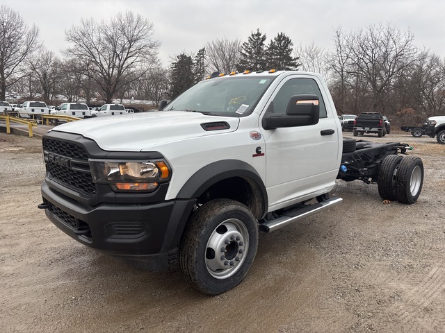 2024 Ram 5500 4x4 Cab and Chassis (Unused)