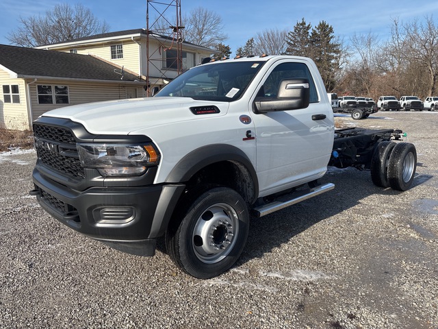 2024 Ram 5500 4x4 Cab and Chassis (Unused)