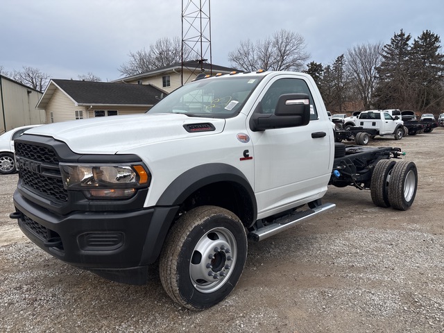 2024 Ram 5500 4x4 Cab and Chassis (Unused)