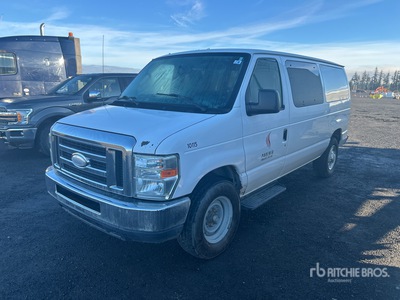 2014 Ford E-350 Passenger Van