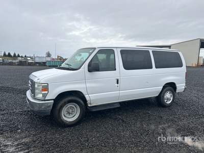 2014 Ford E-350 Passenger Van