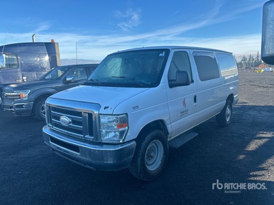 2014 Ford E-350 Passenger Van