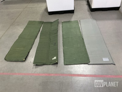 (125) Self-Inflating Sleeping Mats